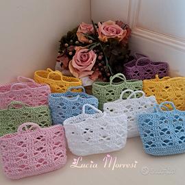 bomboniere portaconfetti lavorate all'uncinetto 
