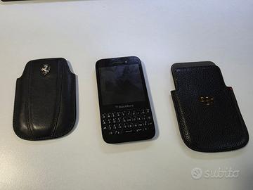 Blackberry Q5