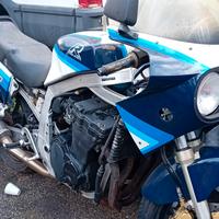Suzuki 1100R