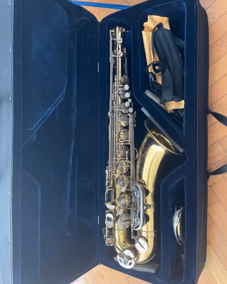 Dixon Tenor-Saxophone -WITH CASE, MOUTHPIECE, REED