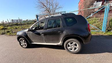 dacia duster  1600