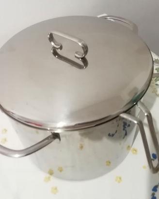 Pentola in acciaio inox con doppio scolapasta