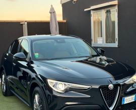 Alfa Romeo Stelvio 2.2 Turbodiesel 190 CV AT8 RWD 