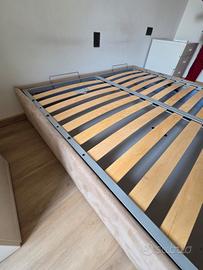 struttura letto imbottita con contenitore e doghe 