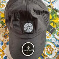 berretto Stone Island