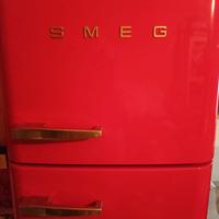 Frigorifero marca " SMEG "Rosso