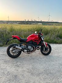 Ducati monster 821
