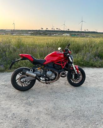 Ducati monster 821