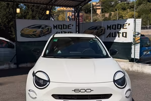 Fiat 600 Hybrid 110 Cv La Prima