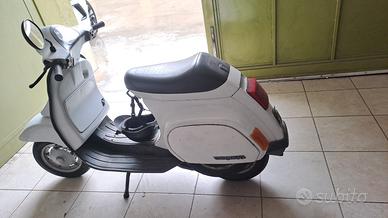 Piaggio VESPA 50V