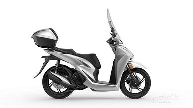 Honda SH 125 - bauletto keyless e parabrezza ...