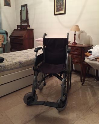 Sedia a rotelle carrozzina disabili