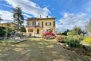 VILLA SINGOLA A MONTELABBATE