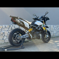Aprilia Dorsoduro 1200