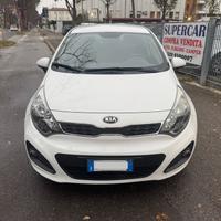Kia Rio 1.1 CRDi 5p. neopaten garanzia 12 mesi