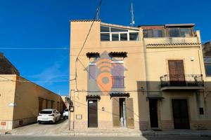 Castelvetrano Casa Indipendente Con Terrazzo