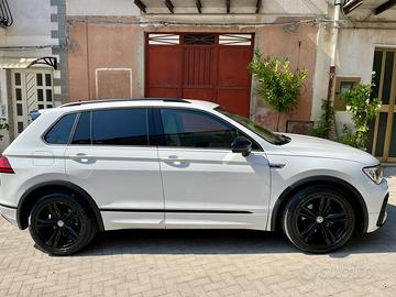 Volkswagen Tiguan Rline 1.6 Diesel anno 2020