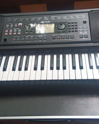 Tastiera KORG EK-50 pari al nuovo