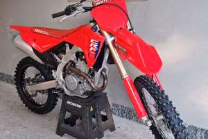 Honda CRF 250 2025 redmoto
