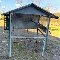 Pollaio in rete zincata usato 