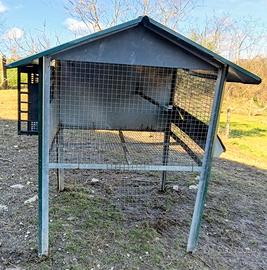 Pollaio in rete zincata usato 