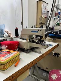 Juki MB-373NS Macchina Industriale Attaccabotttoni