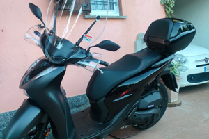 Honda sh 125 sport anno 2024 euro 3.300