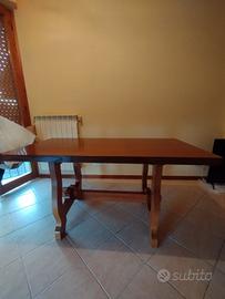 Tavolo in legno