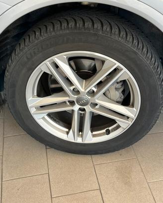 4 Cerchi + gomme da  19’ Audi Q5 3 serie originali