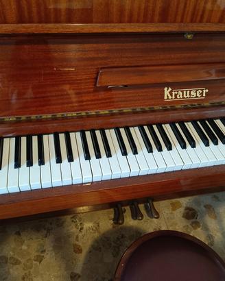 Pianoforte verticale