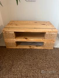 Tavolino in legno artigianale