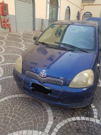 Toyota yaris 1.0 benzina