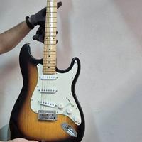 chitarra elettrica Rojtek nuova