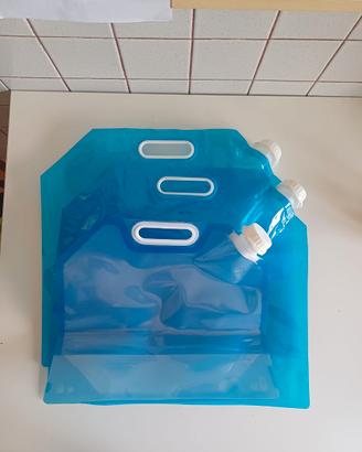 Contenitori pieghevoli per acqua