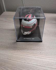 Modellino casco Kimi Räikkönen scala 1/5