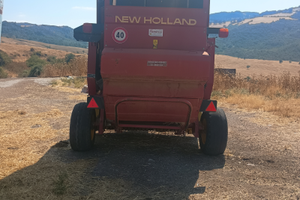 Rotopressa New Holland 658