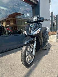 Piaggio Medley 125