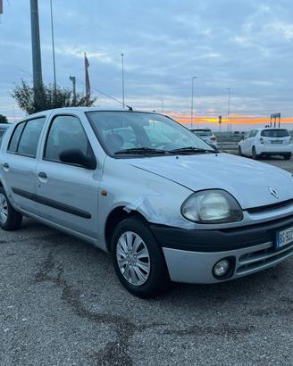 RENAULT Clio 1.2CAT 5p. RT