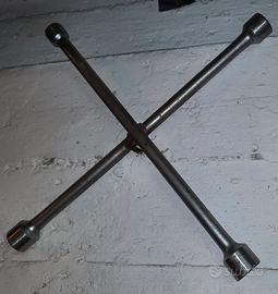 Chiave a X per ruote auto - usata acciaio  anni 90