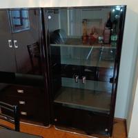 mobili con ante e vetrinette Faleschini anni 70