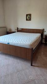 Letto matrimoniale 