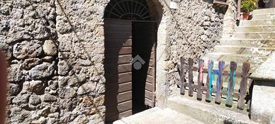 RUSTICO A CARBOGNANO