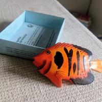 magnete in legno fatto a mano