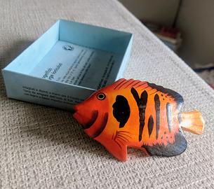 magnete in legno fatto a mano