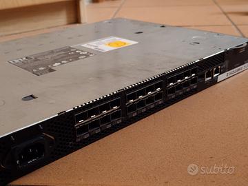 IBM Fibre Channel SAN 2498-B24/24E 24 porte attive