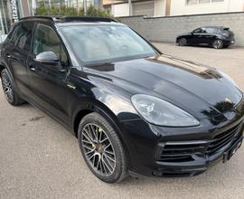 Porsche Cayenne 3.0 e-hybrid tiptronic PASM/TETTO/