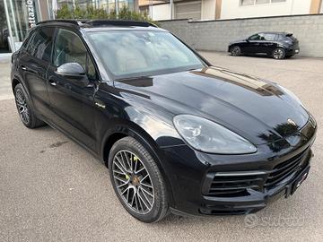 Porsche Cayenne 3.0 e-hybrid tiptronic PASM/TETTO/