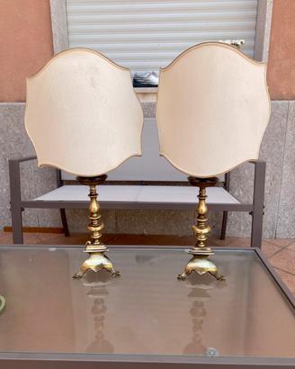 Splendida coppia di antiche lampade in bronzo