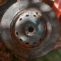 Gomme auto