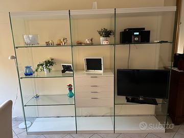 Mobile in vetro con cassetti credenza